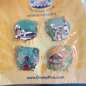 Disney Vacation Club Exclusive Pin Set - Green and Gold